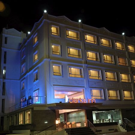 Grand Clarks Inn Badami Zewnętrze zdjęcie