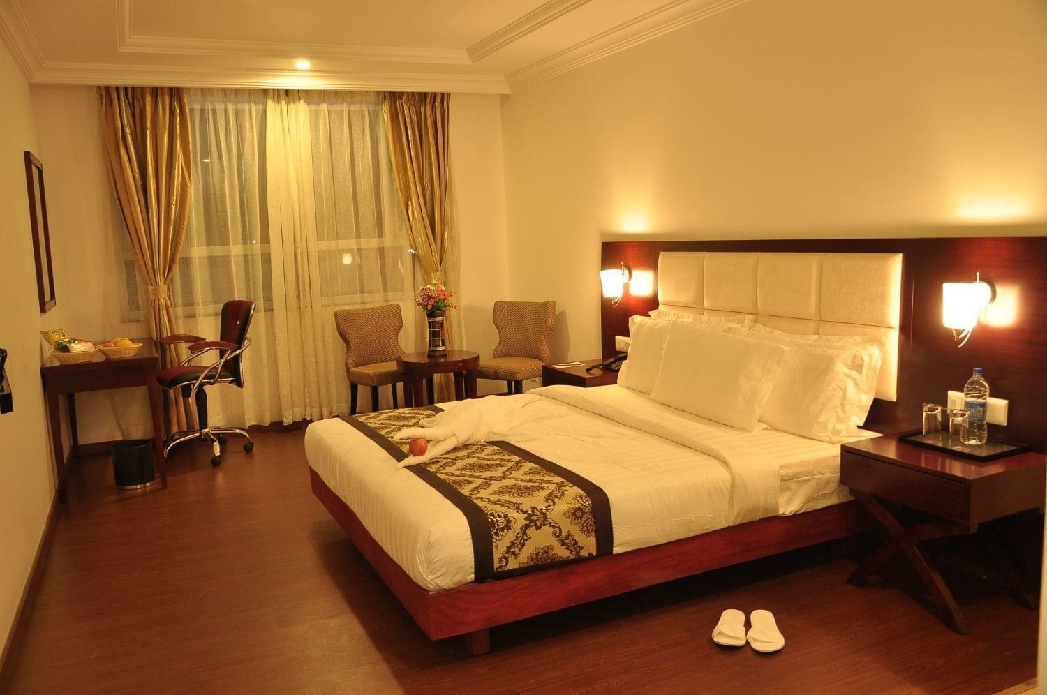 Grand Clarks Inn Badami Zewnętrze zdjęcie